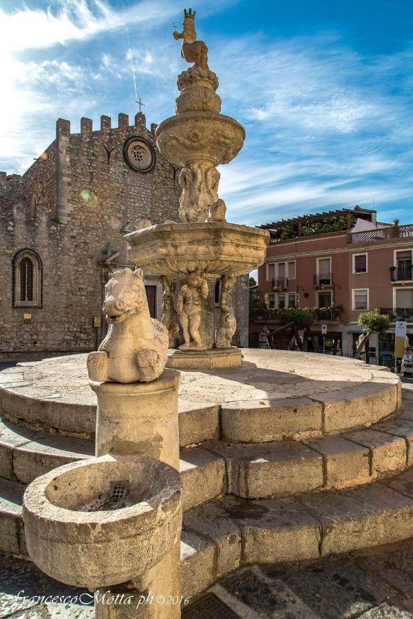 Taormina Castle And Sea View Apartamento Exterior foto